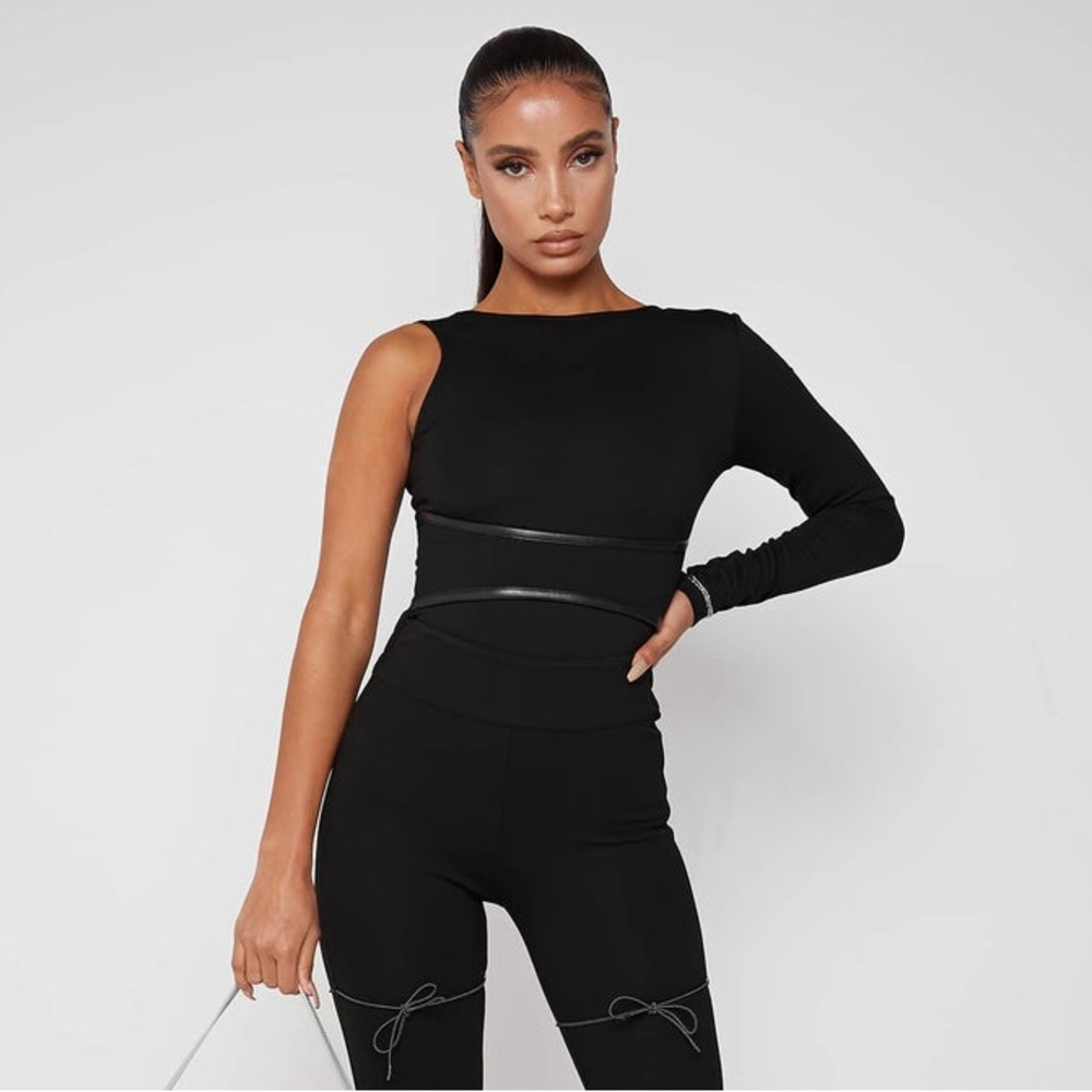 NWT Maniere de Voir One Shoulder Bodysuit - Black.